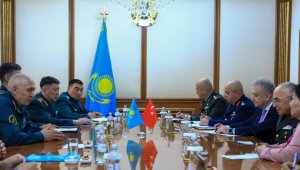 Military Cooperation Discussed Between Defense Ministries of Kazakhstan and Turkey